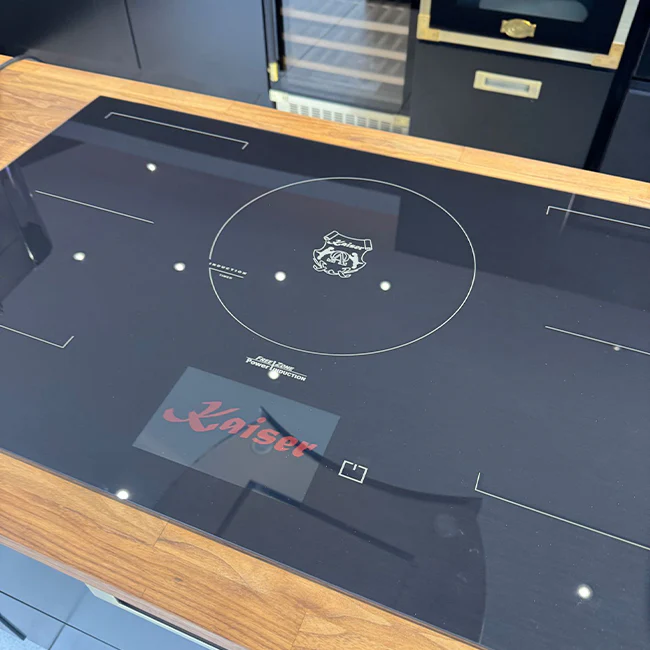 La Perle Noire 90cm Induction Hob & 90cm TFT Cooker Hood (Black Moire) - Image 9